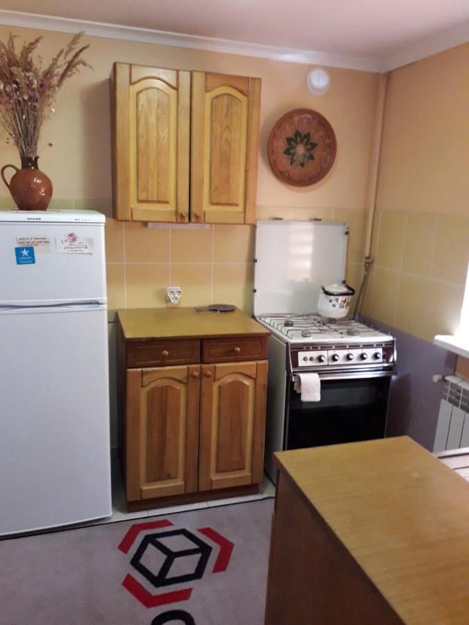 Apartament On Levanevskogo 2 Apartment Kamianets-Podilskyi Exterior photo